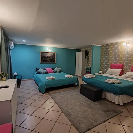 La Casa Di Vivi * Naples